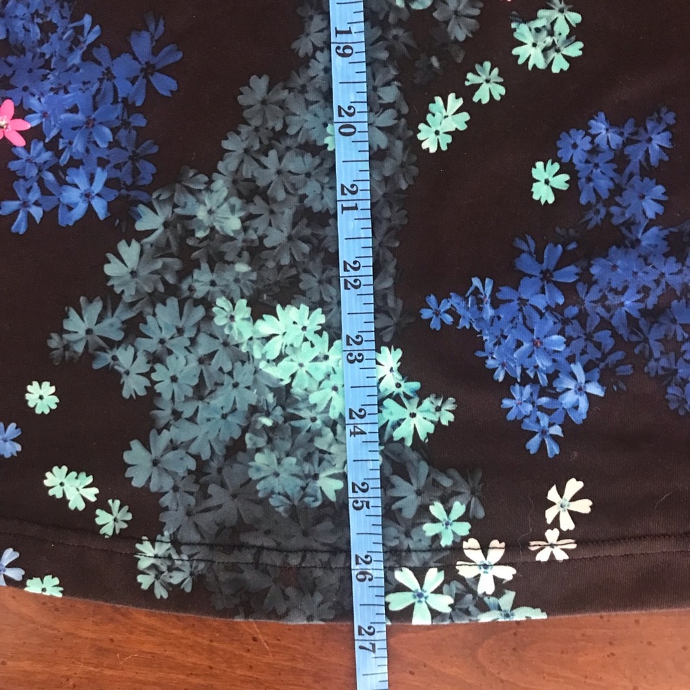 Lululemon Floral Racerback Tank- See Measurements‎ - Picture 4 of 7